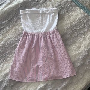 Strapless a Lilly Pulitzer pinstripe skirt with appliqué top dress.With pockets!